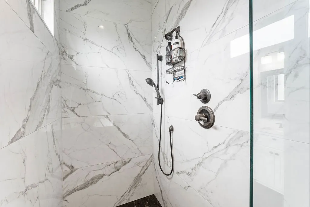 Centerton, Arkansas 72719, United States, 4 Bedrooms Bedrooms, ,5 BathroomsBathrooms,Residential,Pending,111552