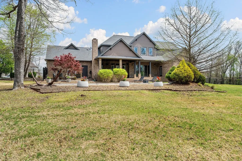 Centerton, Arkansas 72719, United States, 4 Bedrooms Bedrooms, ,5 BathroomsBathrooms,Residential,Pending,111552