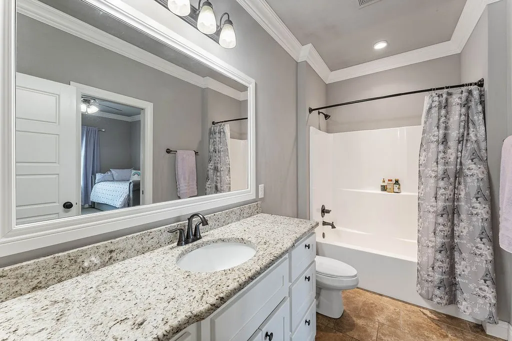 Centerton, Arkansas 72719, United States, 4 Bedrooms Bedrooms, ,5 BathroomsBathrooms,Residential,Pending,111552