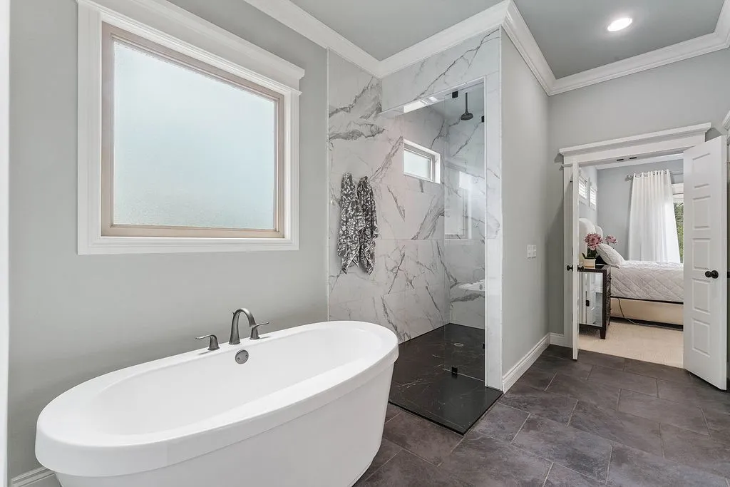 Centerton, Arkansas 72719, United States, 4 Bedrooms Bedrooms, ,5 BathroomsBathrooms,Residential,Pending,111552