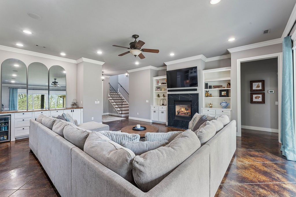 Versailles Sub - Residential