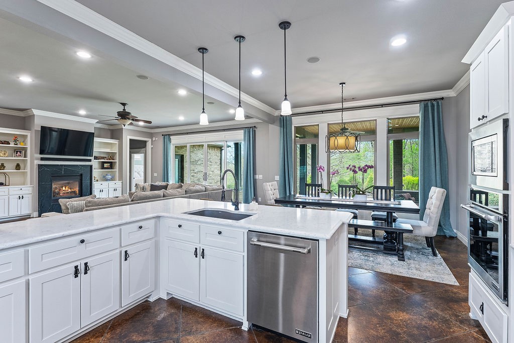 Versailles Sub - Residential