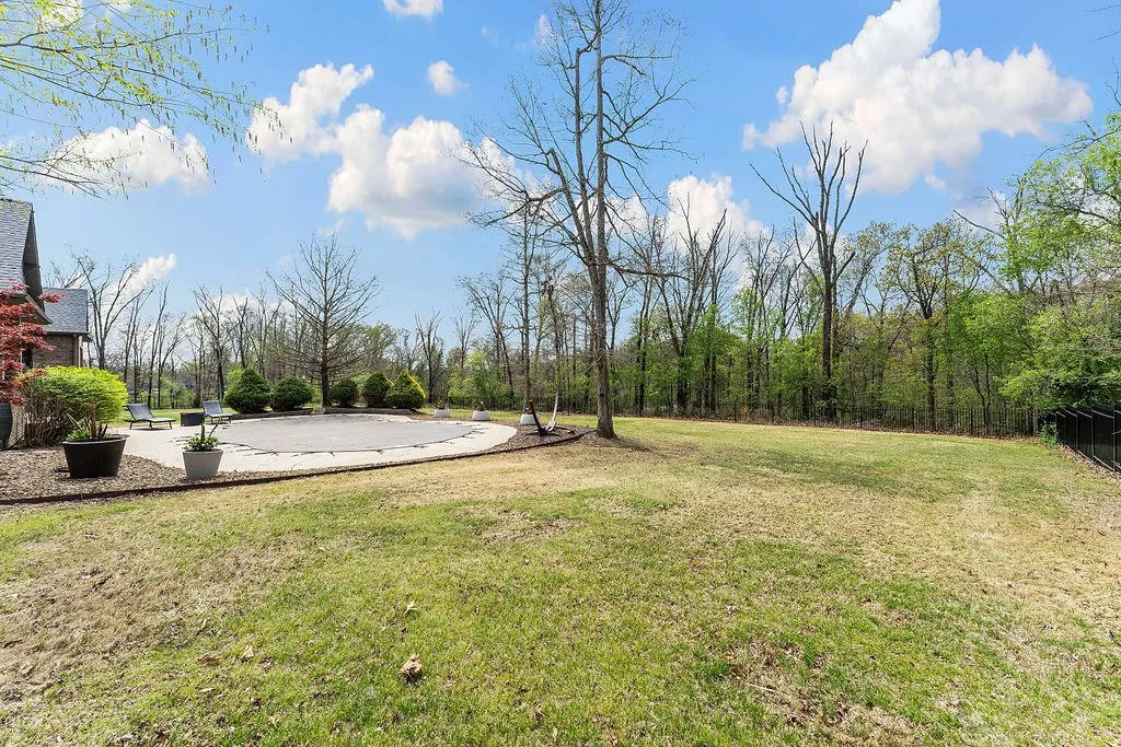 Centerton, Arkansas 72719, United States, 4 Bedrooms Bedrooms, ,5 BathroomsBathrooms,Residential,Pending,111552