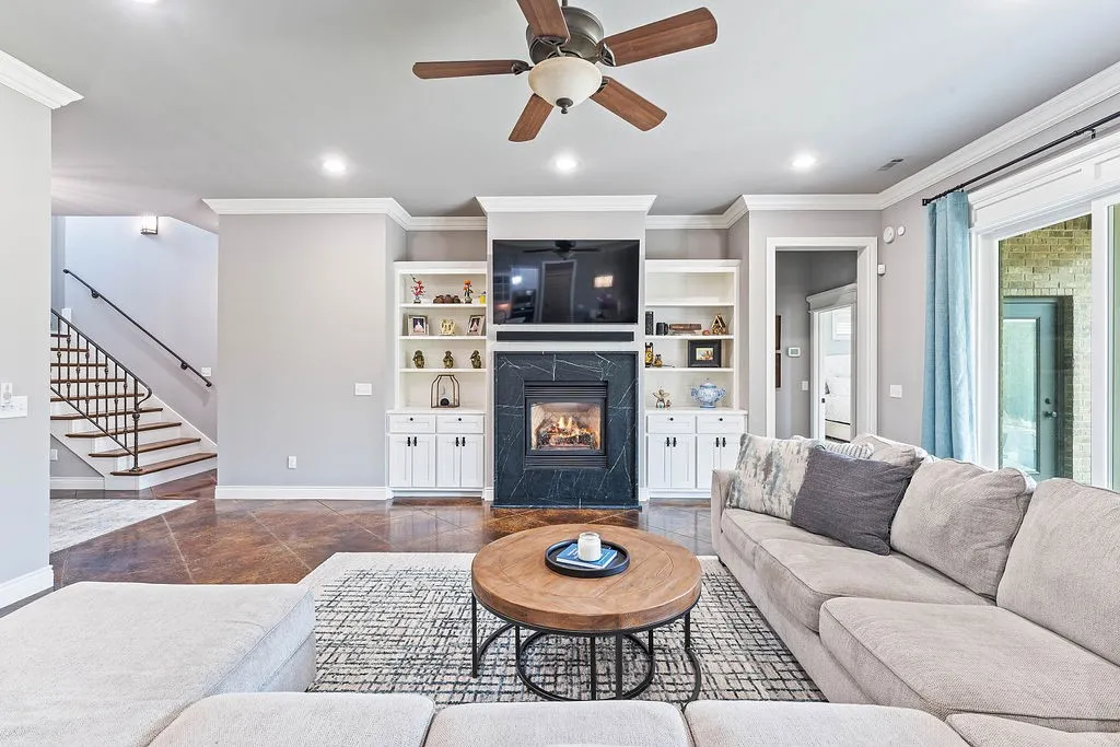 Centerton, Arkansas 72719, United States, 4 Bedrooms Bedrooms, ,5 BathroomsBathrooms,Residential,Pending,111552