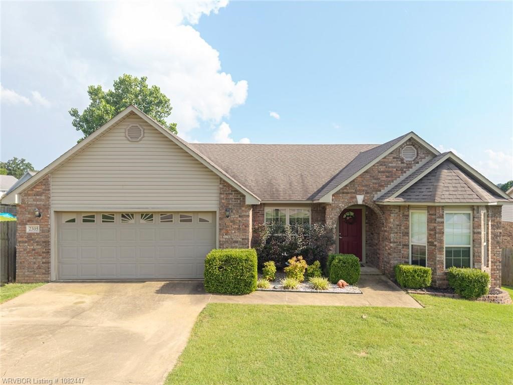 Located in a beautiful area near a park but still only minutes to the interstate, this 3-bedroom, 2-bathroom home has plenty to offer. 1605 HSF. Freshly painted in July 2025, LVP in the Living room & hallways & new carpet in the bedrooms added July 2025. Stainless steel appliances were updated in 2023. The home features a split-bedroom layout and a large eat-in kitchen with a pantry. The spacious master suite includes a walk-in closet, a whirlpool tub, and a walk-in shower. Outside, enjoy the large fenced backyard with newly added sod and a freshly painted covered back deck.