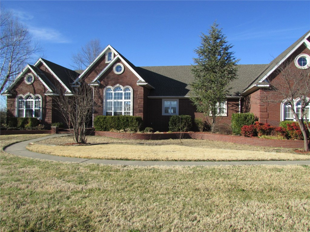 Beautiful Estate Home on Gorgeous 6 acres with a 40x60 shop! New roof-2016, New Paint and Carpet throughout. 4 bedroom,2.5 baths,bonus room, over-sized 3 car garage. MUST SEE! This is a Fannie Mae Homepath Property.Owner Occupant Cert must be sent with all owner occupant offers.