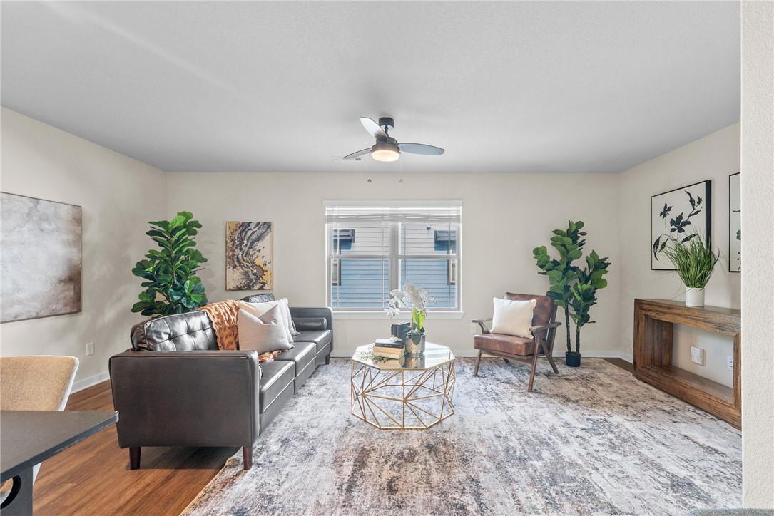 Bourbon Street Twnhms Hpr - Residential
