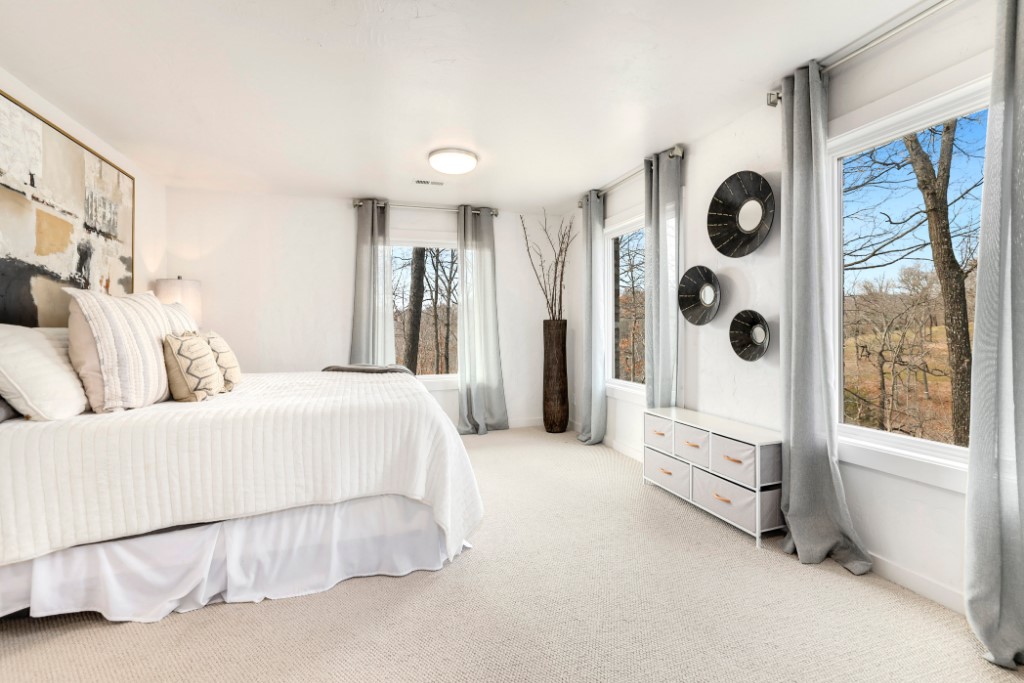 Hawks Landing On Beaver Lake Rurban - Residential