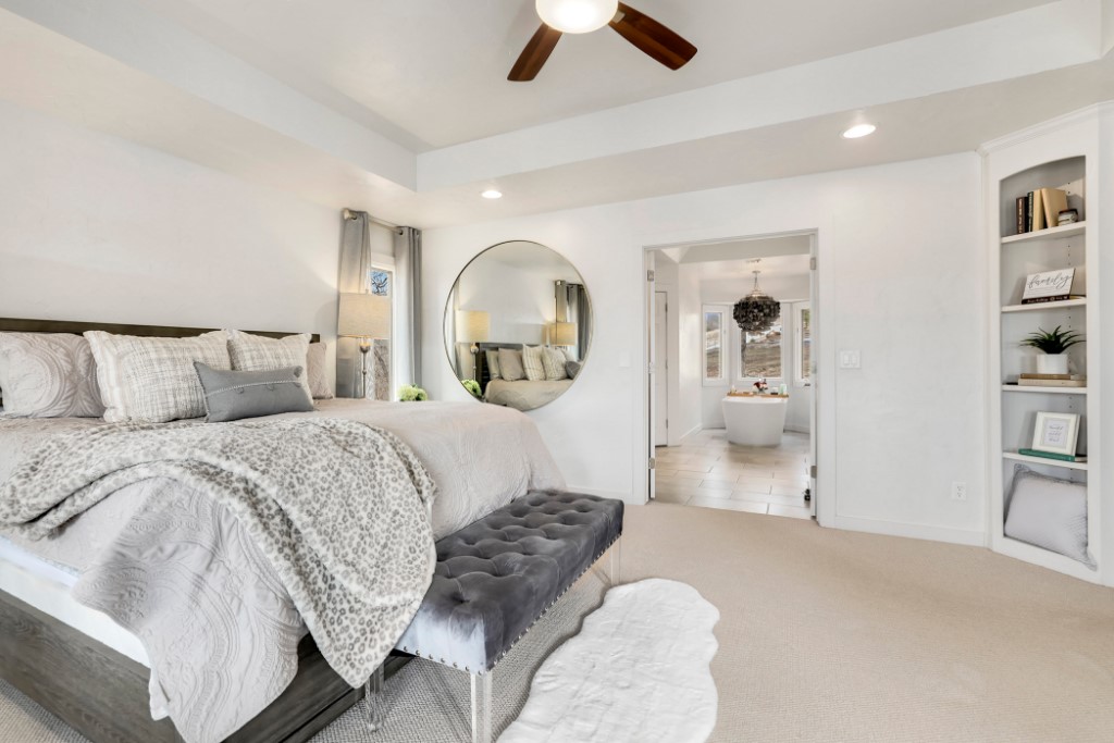 Hawks Landing On Beaver Lake Rurban - Residential