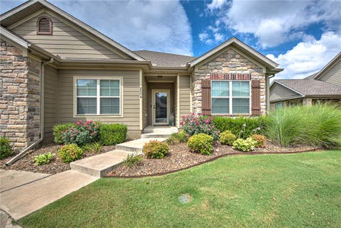 Photo of 2504 SW Moorland Street, Bentonville, AR 72713 (MLS # 1355460)