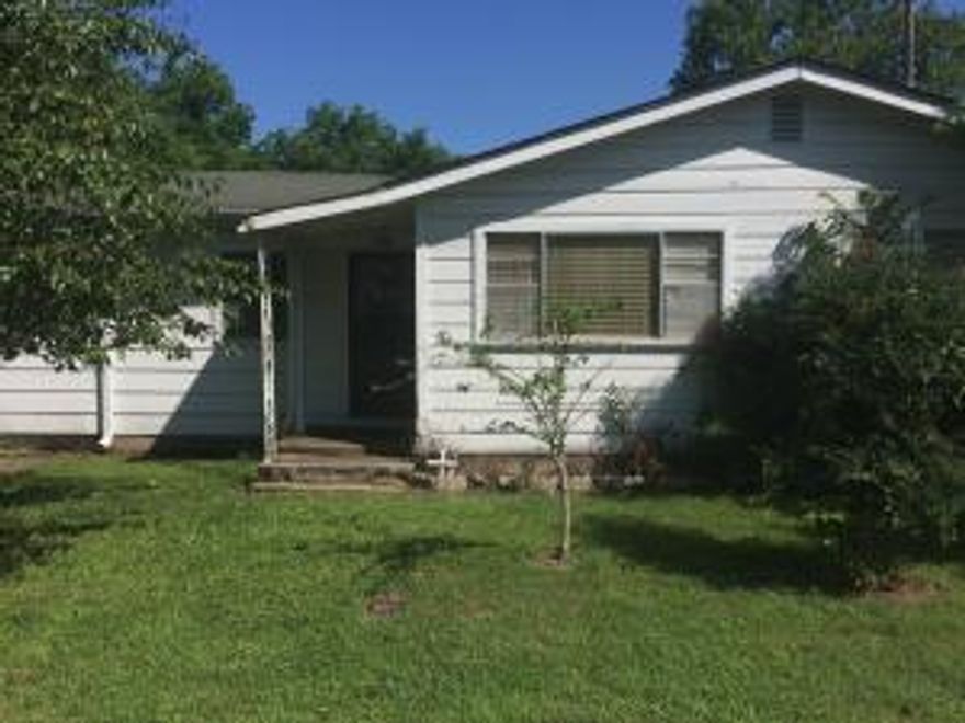 POSSIBLE OWNER FINANCE!!! 3 BEDROOM 1 BATH HOME WITH 2 LIVING AREAS, FENCED YARD, ONE CAR GARAGE, AND ONE CAR CARPORT.