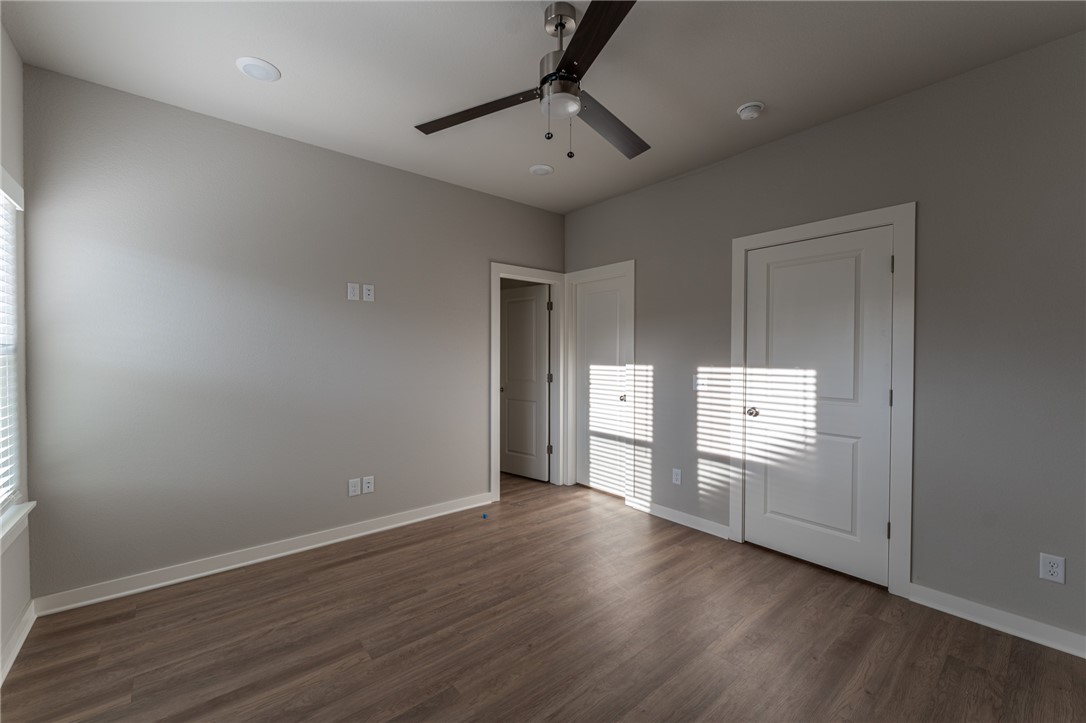 Van Buren Avenue Residences - Residential