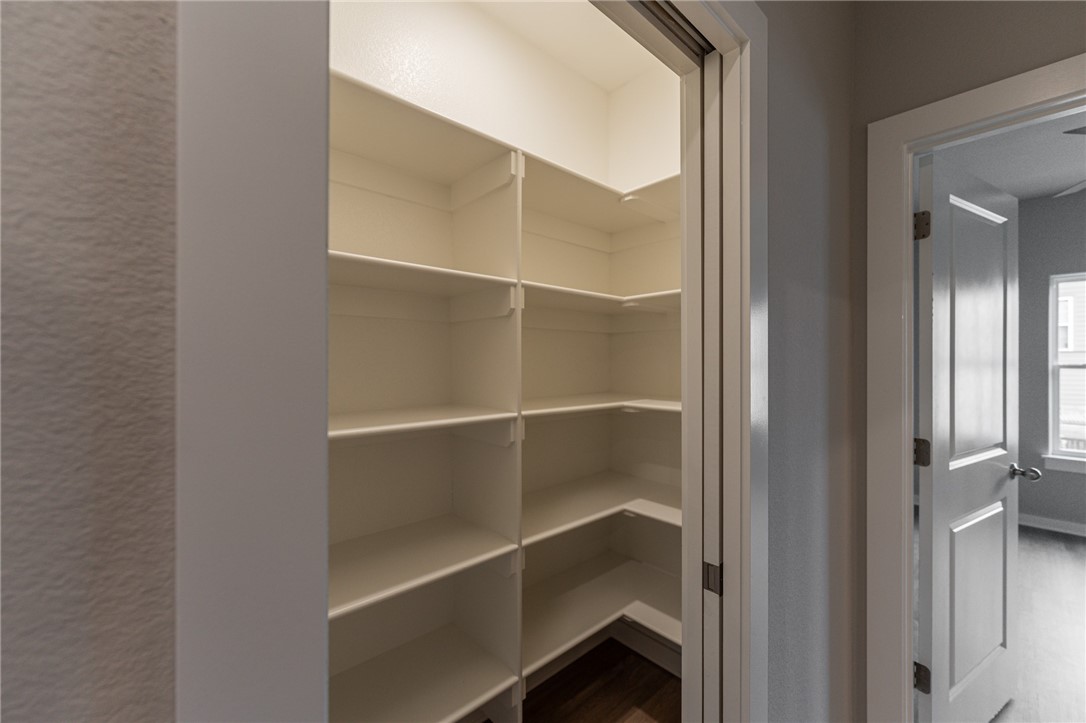 Van Buren Avenue Residences - Residential