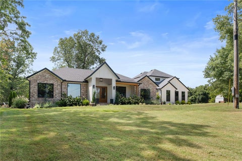 Photo of 3335 Barrington Road, Tontitown, AR 72704 (MLS # 1361075)