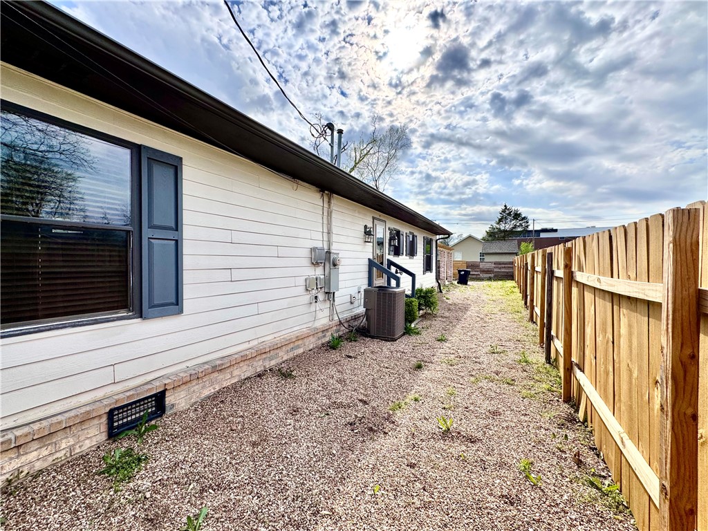 Mcgaugheys Orchard Add To His Orchard Ad - Residential