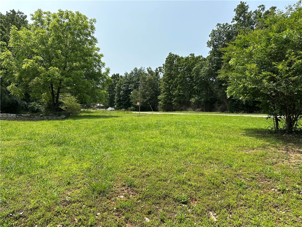 320 Hazelwood