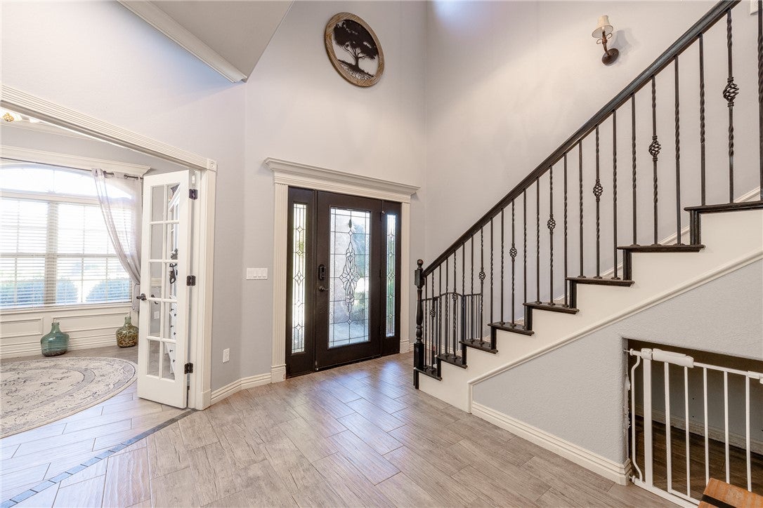 5419 S Fireplace Drive