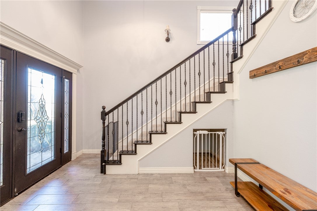 5419 S Fireplace Drive