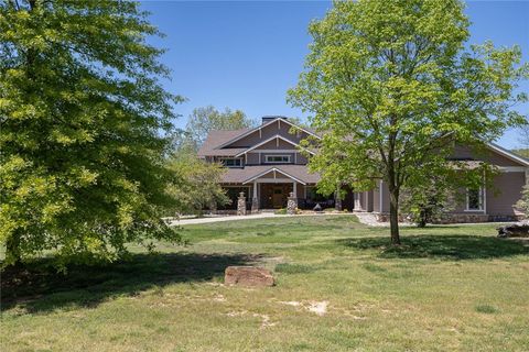 Single Family Residence in Fayetteville AR 631 Winding Spring Drive 8.jpg