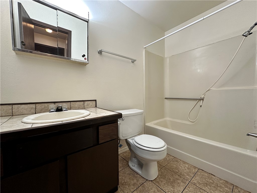 Sunset Manor Ph 2 Rogers - Residential