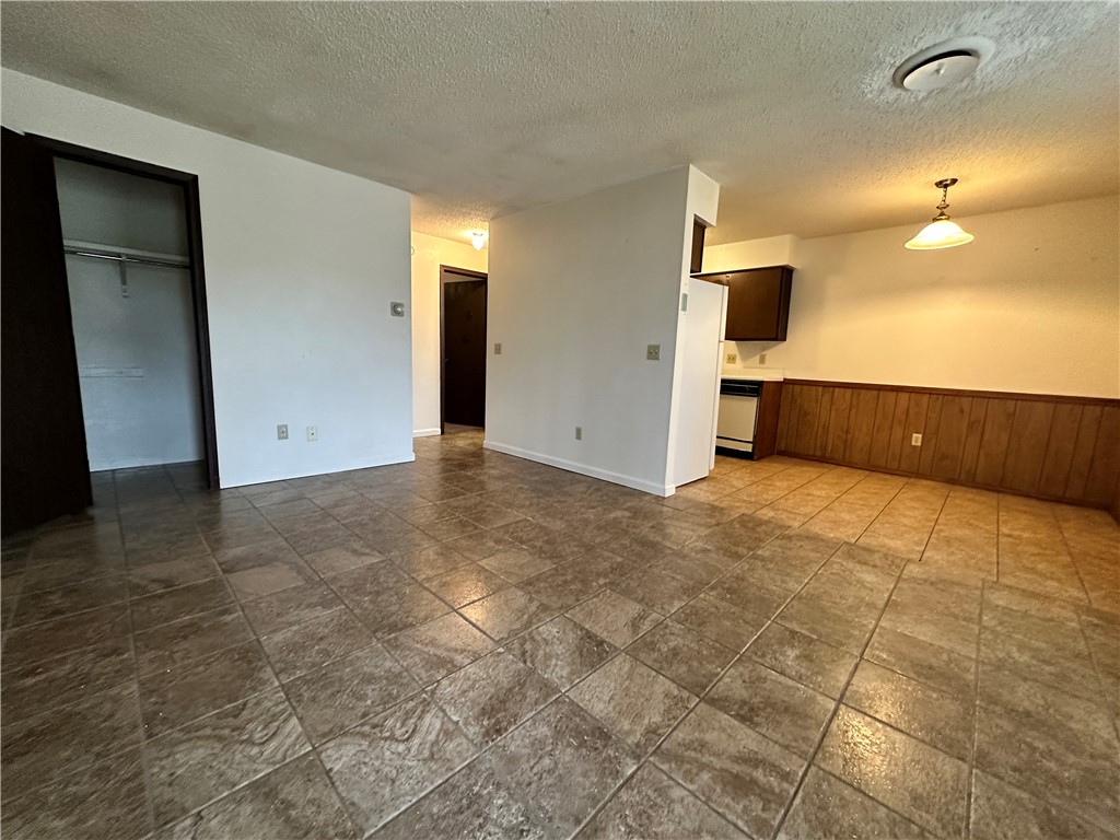 Sunset Manor Ph 2 Rogers - Residential