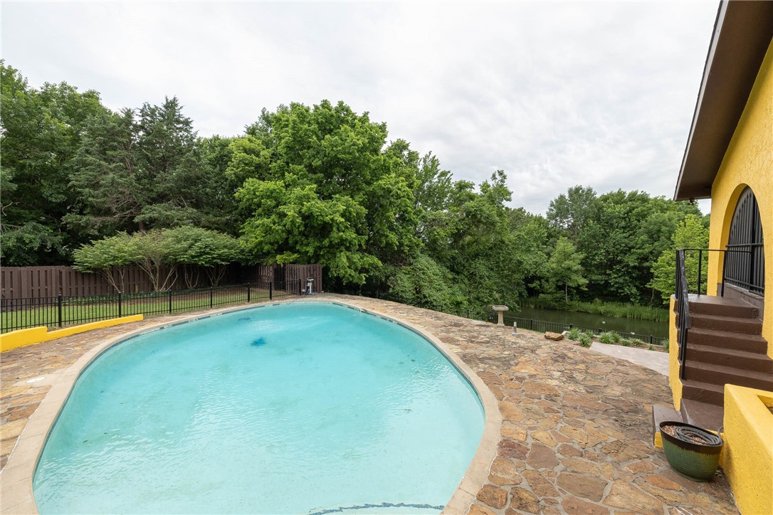 25-16-31 Farmington Outlots - Residential