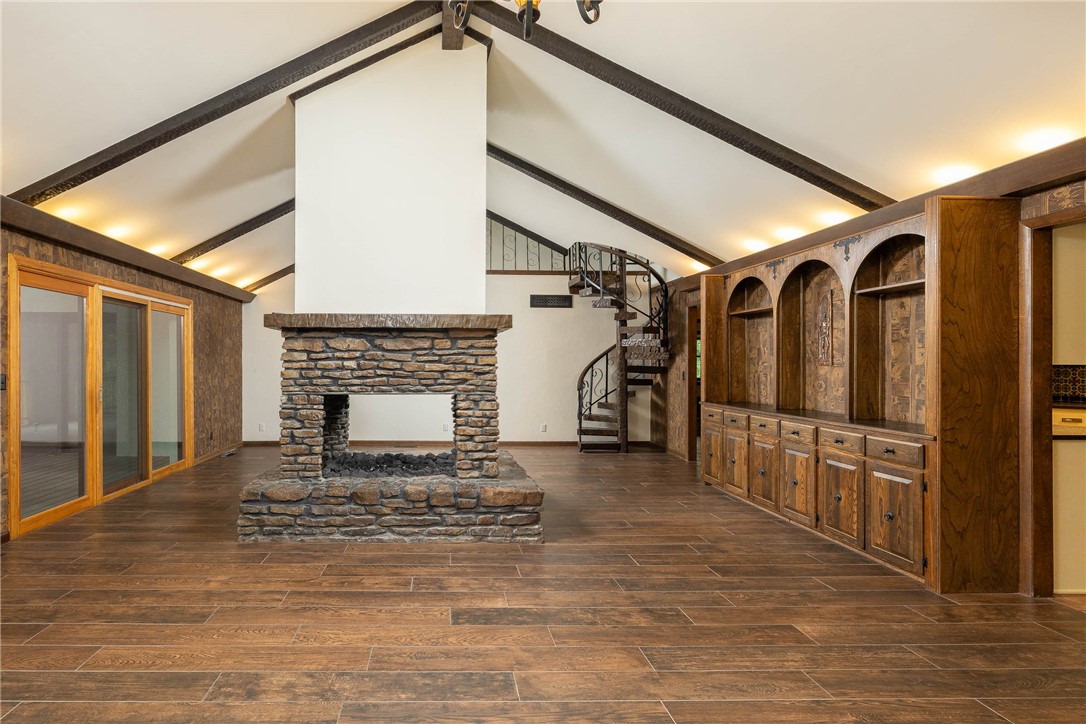 25-16-31 Farmington Outlots - Residential