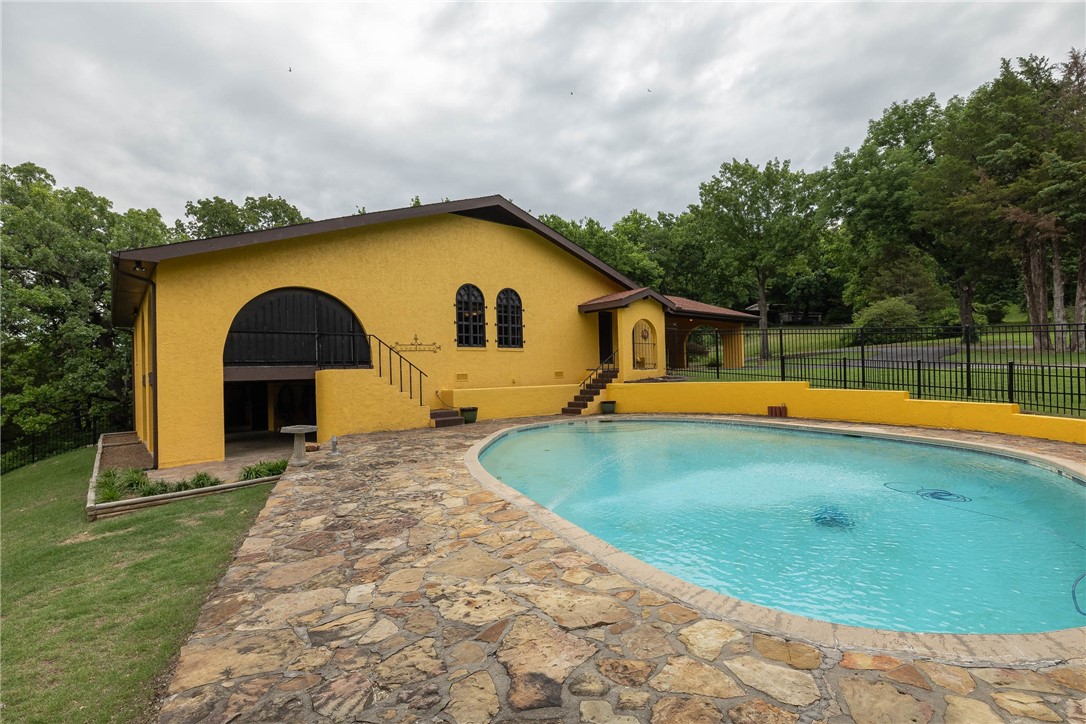 25-16-31 Farmington Outlots - Residential