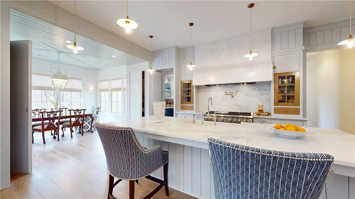 Bentonville, Arkansas 72713, United States, 4 Bedrooms Bedrooms, ,5 BathroomsBathrooms,Residential,Active,95595