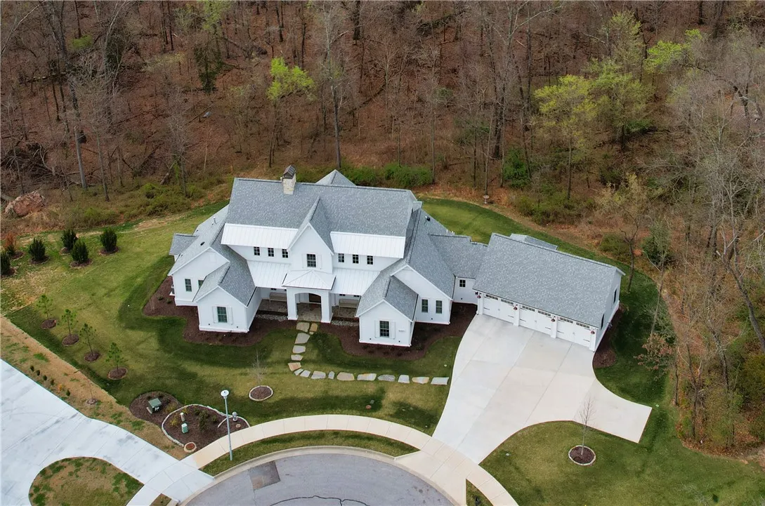 Bentonville, Arkansas 72713, United States, 4 Bedrooms Bedrooms, ,5 BathroomsBathrooms,Residential,Active,95595