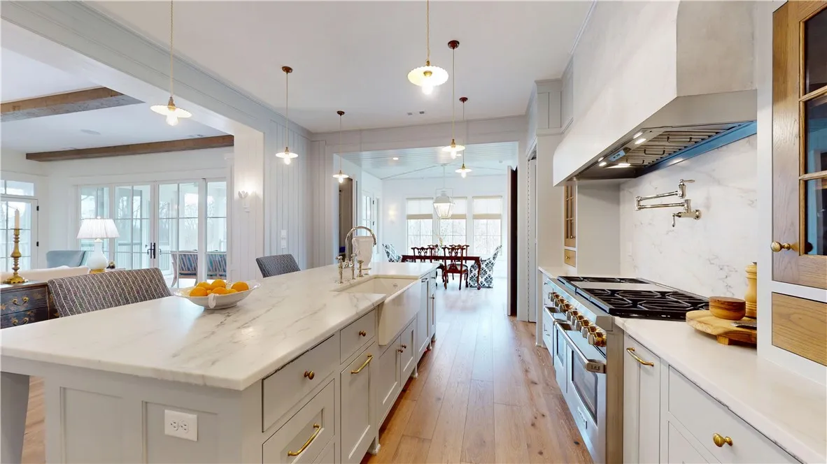 Bentonville, Arkansas 72713, United States, 4 Bedrooms Bedrooms, ,5 BathroomsBathrooms,Residential,Active,95595