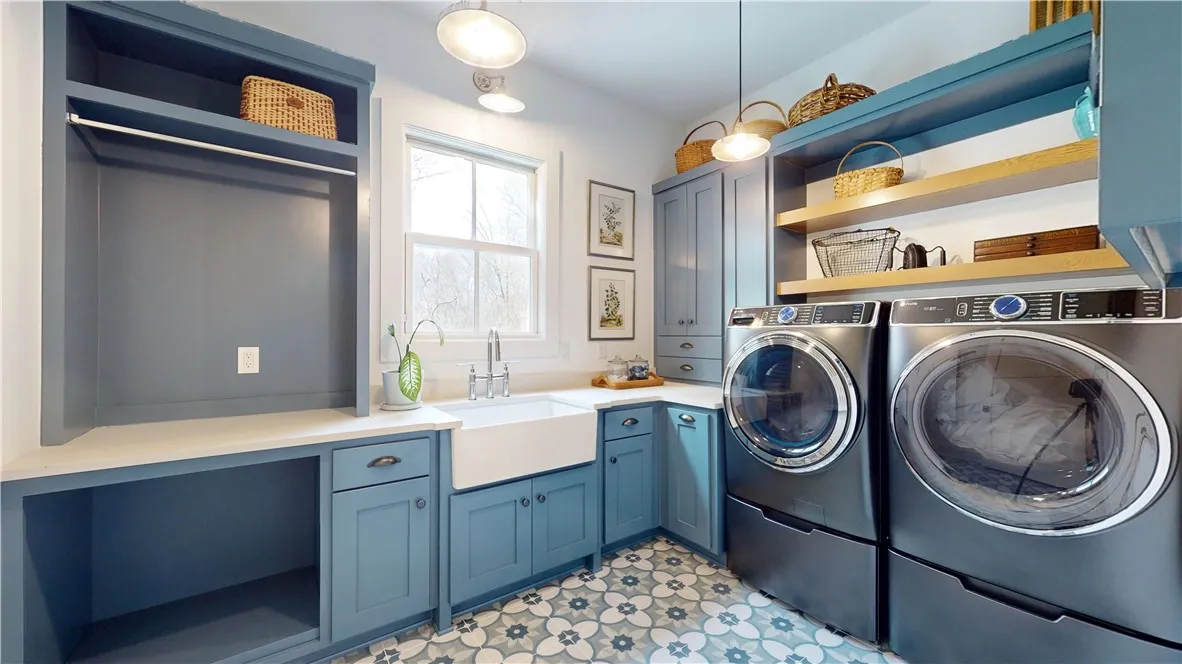 Bentonville, Arkansas 72713, United States, 4 Bedrooms Bedrooms, ,5 BathroomsBathrooms,Residential,Active,95595