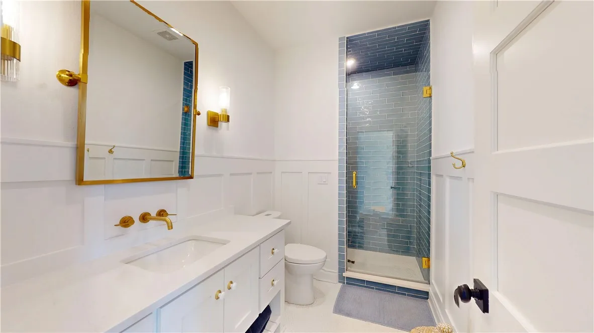 Bentonville, Arkansas 72713, United States, 4 Bedrooms Bedrooms, ,5 BathroomsBathrooms,Residential,Active,95595