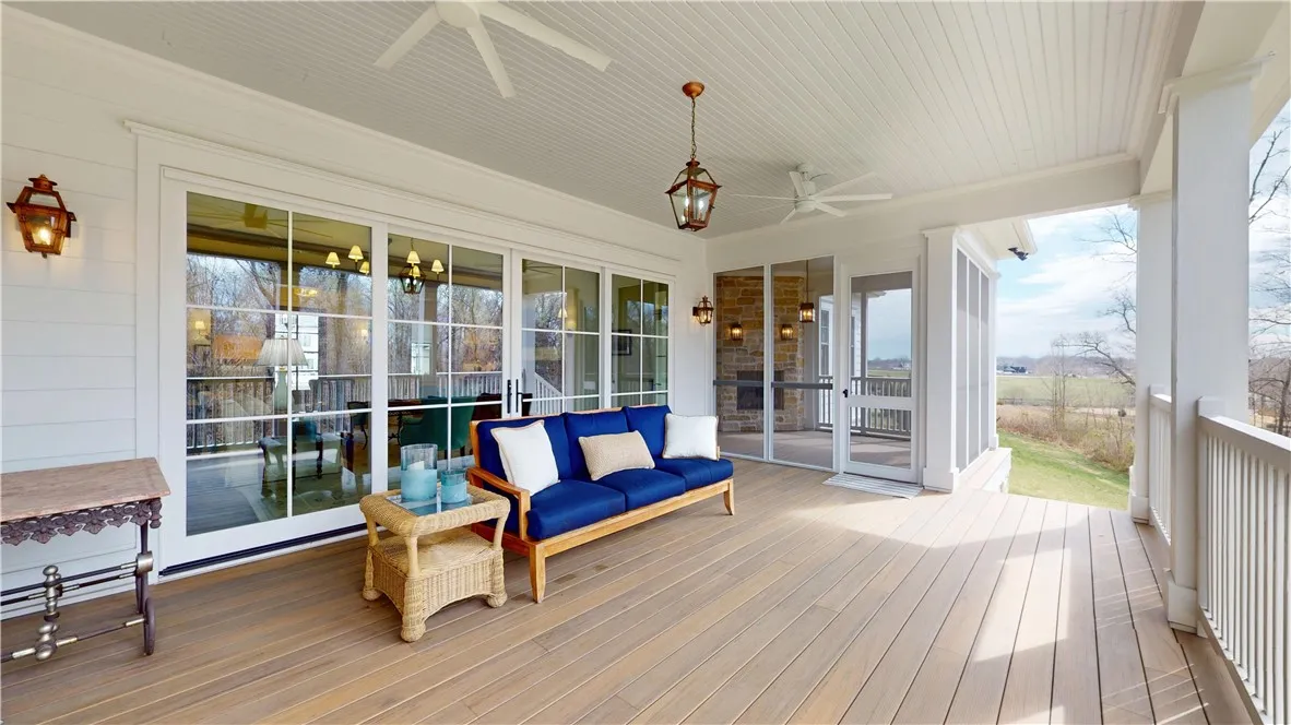 Bentonville, Arkansas 72713, United States, 4 Bedrooms Bedrooms, ,5 BathroomsBathrooms,Residential,Active,95595