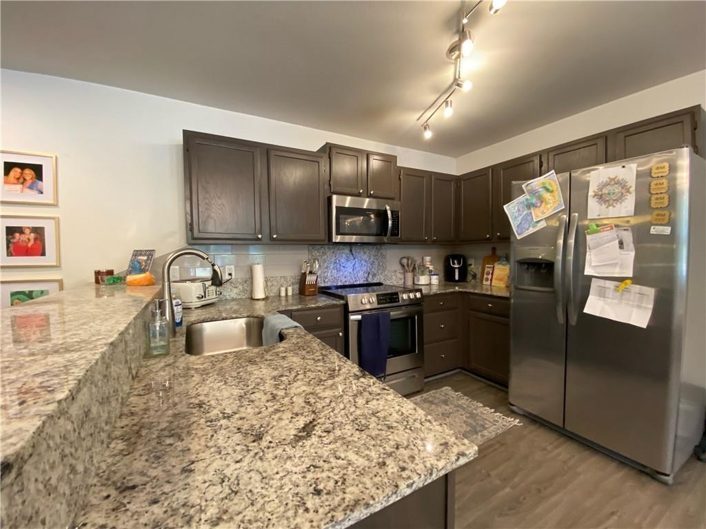 Crossover Heights Ph Iii - Residential Lease