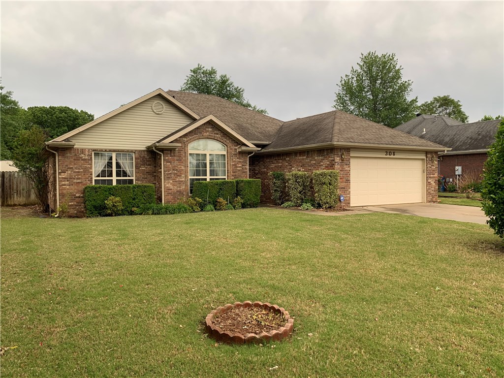 You won't find a better location. Close to Coler Mountain Bike Preserve. Right in the heart of Bentonville with easy access to everything. 3BR/2BA, all brick home with lots of extras. Hardwood floors in entry, living room and hallway. Huge kitchen with Corian countertops, lots of cabinets, double oven and all appliances including Refrigerator, Washer and Dryer. Large fenced in backyard with patio that is perfect for entertaining. Backyard also has storage building.