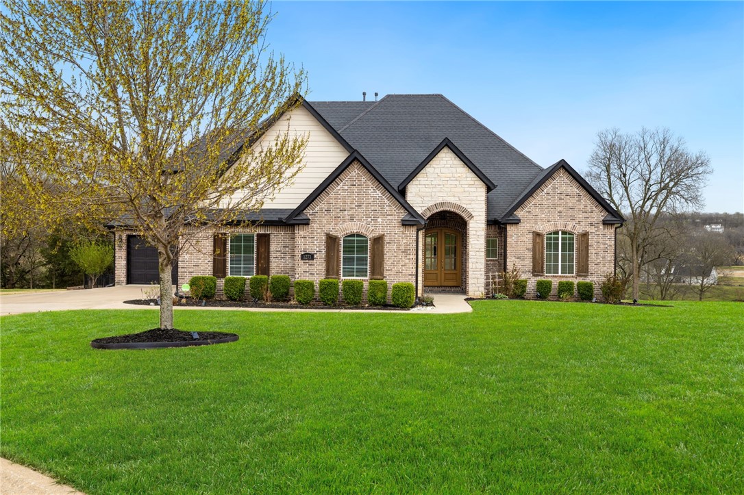 Welcome to your dream home! Nestled on a picturesque 2 acre lot in the highly sought after Knolls subdivision in East Fayetteville. Step inside to an inviting open-concept layout, the heart of the home includes soaring vaulted ceilings, a gourmet kitchen and floor to ceiling windows. This beautiful home offers 4 bedrooms and 3.5 baths, a perfect blend of luxury and space. Relax and unwind on the covered back patio, ideal for outdoor gatherings. The fenced in yard is ready for recreation, gardening or simply relaxing in nature. Enjoy access to the clubhouse, swimming pool and newly surfaced pickleball and tennis courts-perfect for connecting with neighbors and creating lasting memories. Schedule your private showing today!