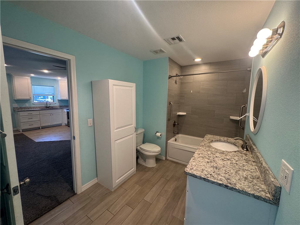 Chateau Terrace Unit 2 Ph 1 Rogers - Residential