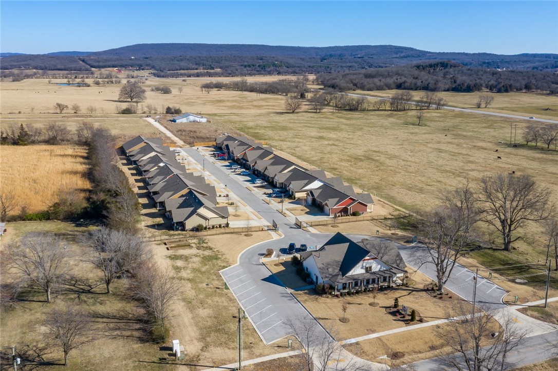 Prairie Grove Outlots - Residential Lease