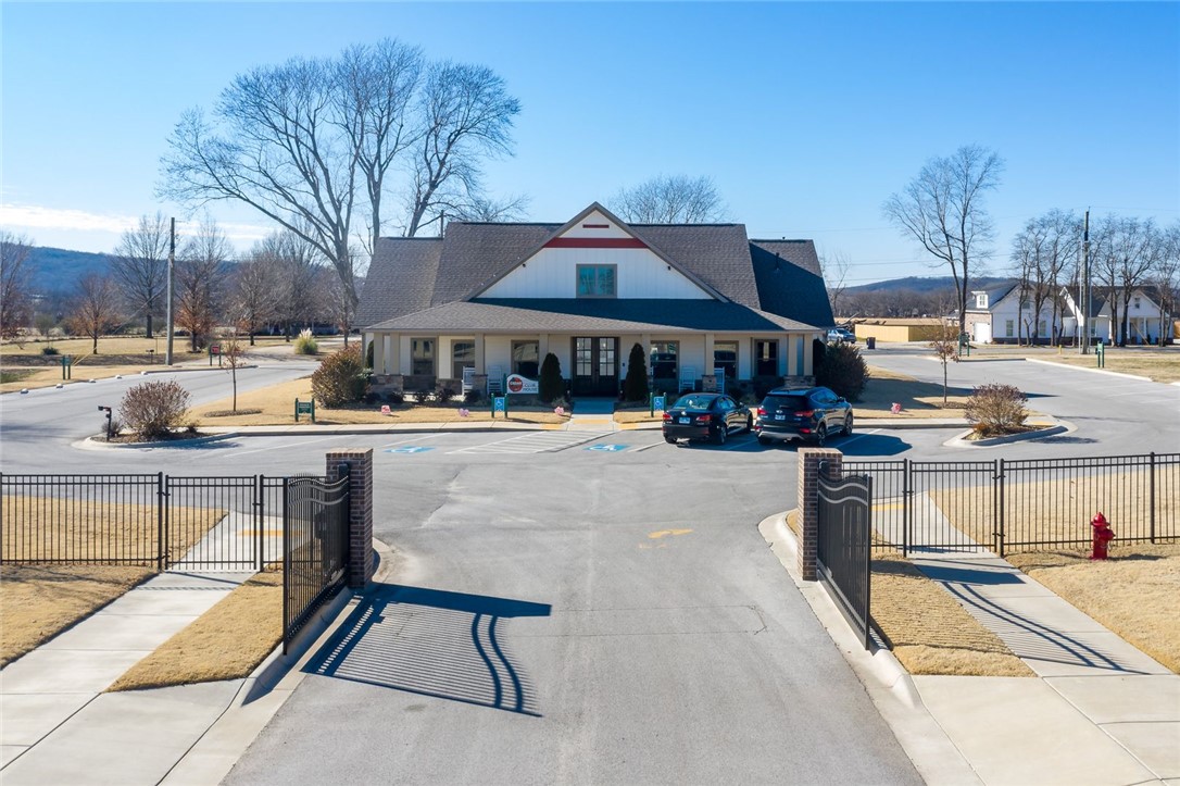 Prairie Grove Outlots - Residential Lease