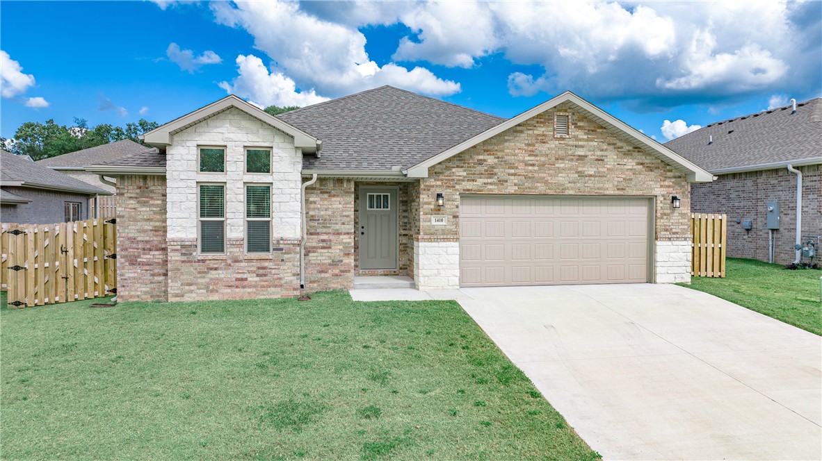 This 3-bedroom, 2-bathroom new construction home has been lightly lived in and well-maintained. Tucked away in a quiet neighborhood, this home provides a peaceful retreat while still being close to all the conveniences you need. The property is ideally positioned to face an open green space, ensuring uninterrupted views and lasting privacy—no homes will ever be built in front of you. Inside, you’ll find an open-concept living area filled with natural light, a modern kitchen with quality finishes, and a spacious primary suite complete with a private bath and walk-in closet. Outside, enjoy a serene setting with a landscaped yard and the tranquility of having no front neighbors. Whether you’re relaxing on the porch or hosting guests, the setting feels private and inviting. Approved borrowers will receive a closing cost credit of 1% of the loan amount up to $5,000 on their Closing Disclosure on their loan closing with Envoy Mortgage Branch NMLS #2659248 and Branch NMLS #2579798.
