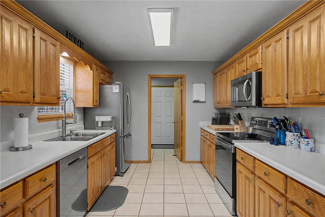 Country Club Hills - Residential