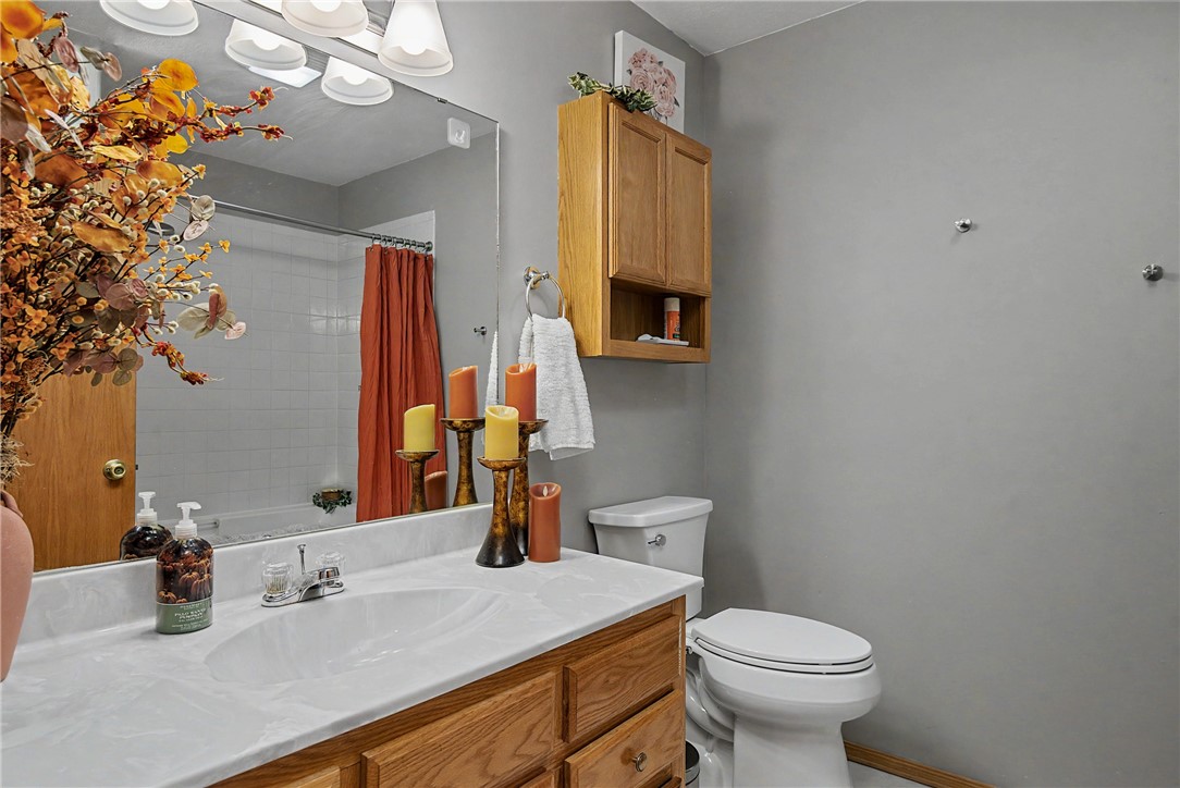 Country Club Hills - Residential