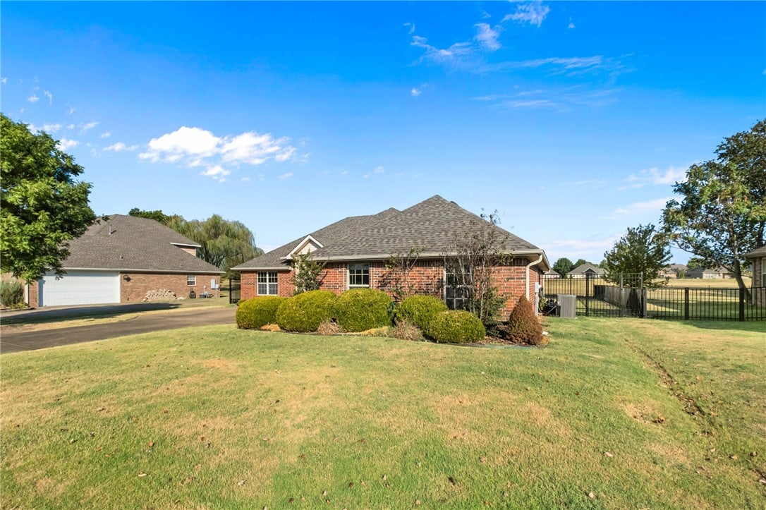 11199 Bear Drive - Photo 4