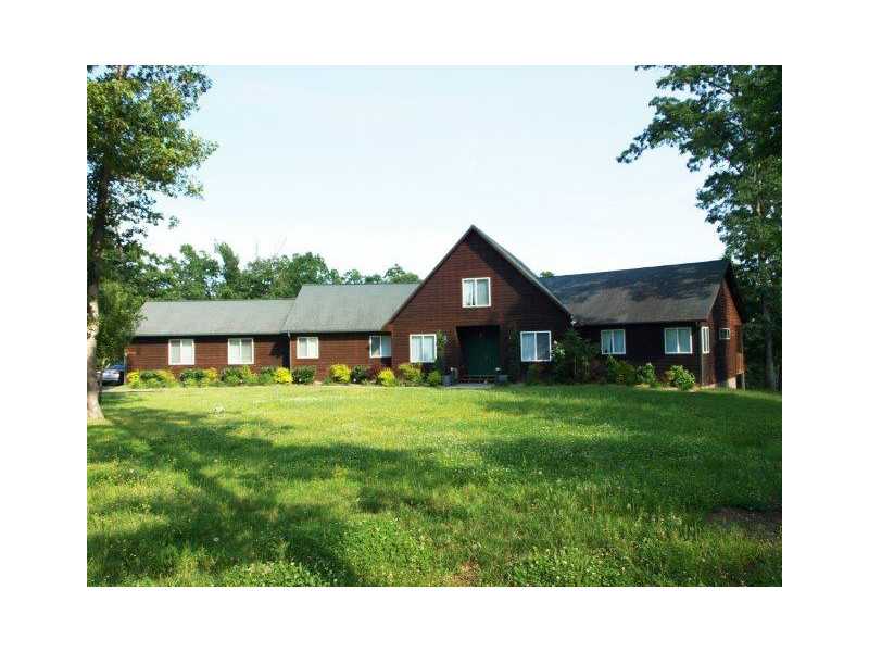 Looking for country living. 2.91 acres beautiful contemporary custom home. Large kitchen with granite, professional propane range, electric oven, island & large pantry. 3 bedrooms with attached bathrooms. Upstairs bedroom has large walk in closet and,sitting area. Master bath has shower/steam & 12X12 closet. New heatpump 2013. 28x38 garage tandem. Surround system convey.