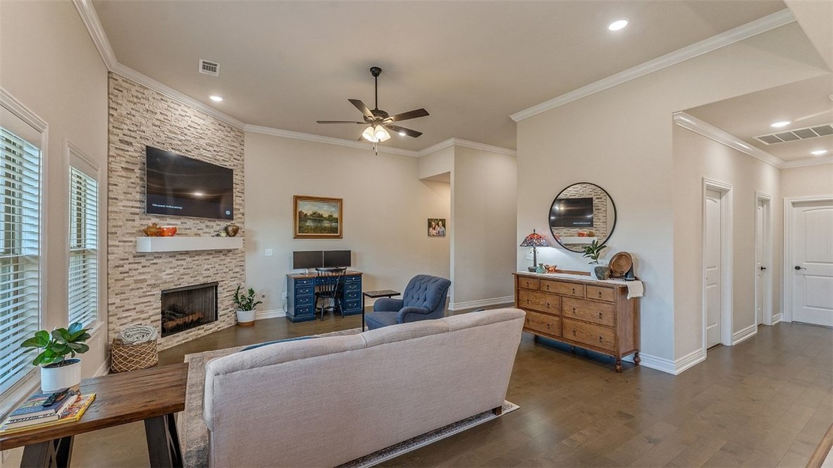 WALNUT GROVE SUB PH 1-BENTONVILLE - Residential