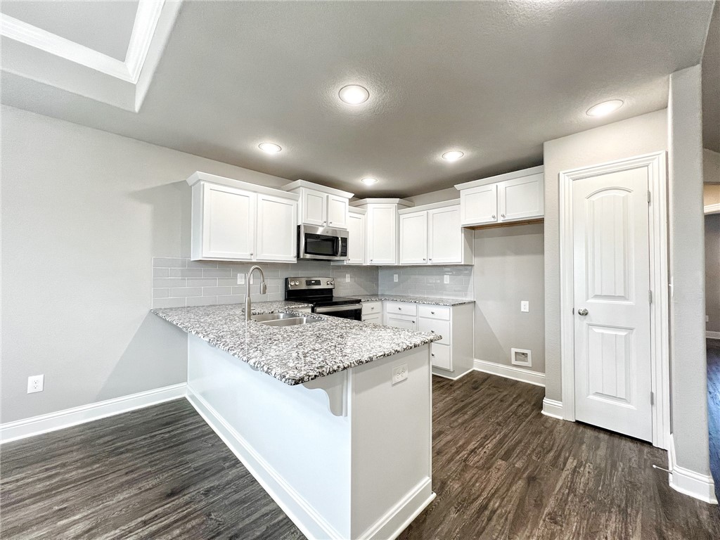 Belle Meade Sub Ph 4 - Residential Lease