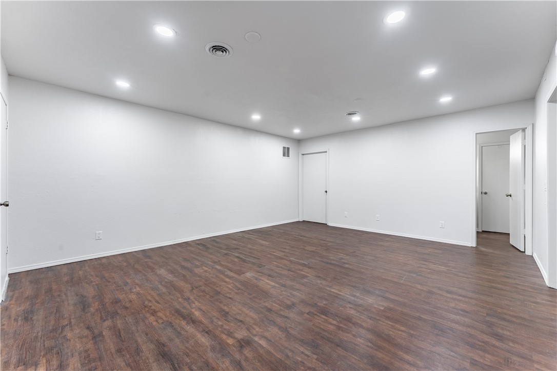 Drake Court Bvv - Residential
