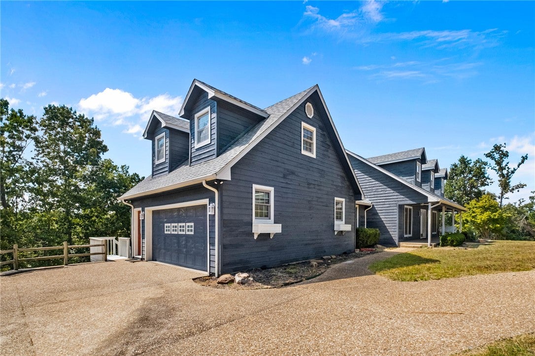 15800 Abbey Lane