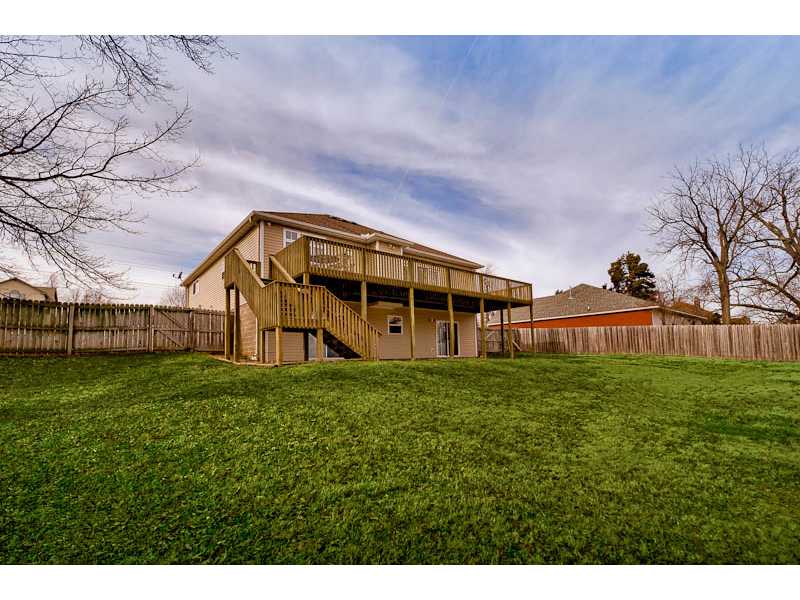 3 bedroom home with 4th room upstairs that can be an office or a 4th bedroom. 2.5 baths. 2000 sq ft sitting on .28 acres. If you are looking for a home with a HUGE backyard then this is it! The pics speak for themselves how awesome this north Springdale,home is. Open kitchen, living area & the 2 downstairs bedrooms are oversized with a full bath in between ~just a really good set up comes with this floorplan and you won't want to miss out on this home! Its condition, location and backyard will not last!!